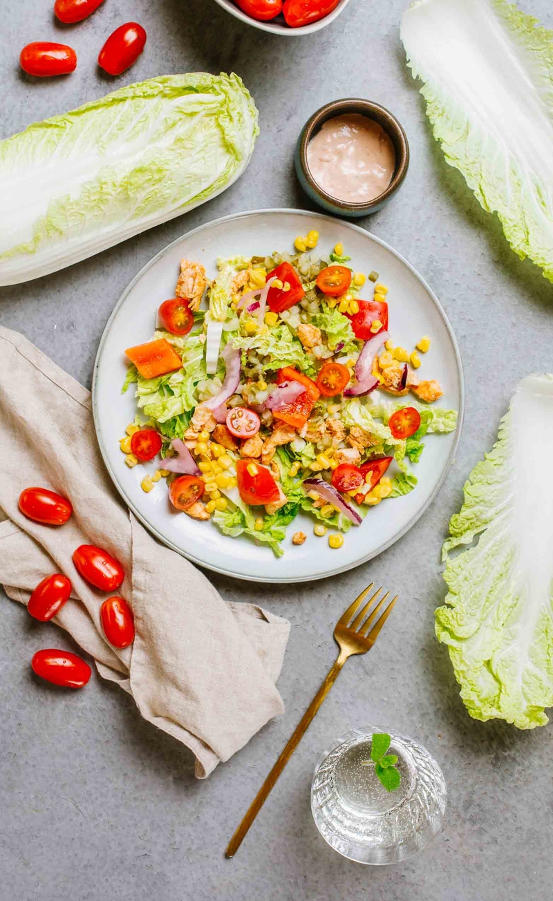 Keto sałatka gyros z kapustą pekińską