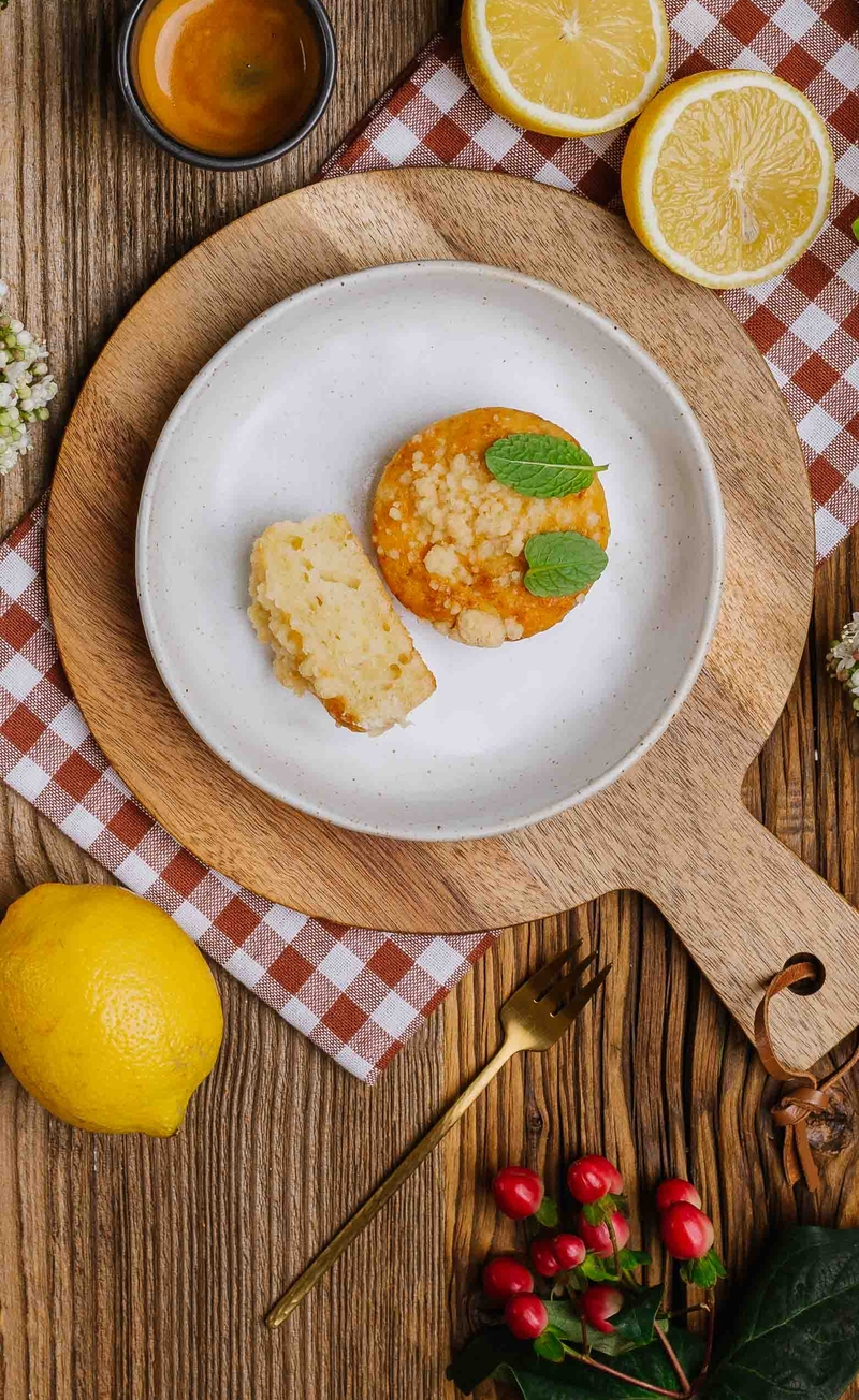 Cytrynowe muffinki z ricottą i kruszonką
