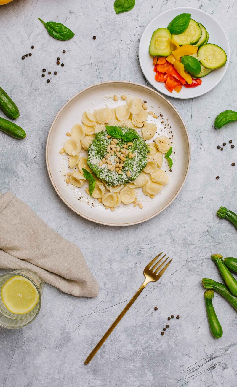 Pasta ricotta e spinaci, warzywa pieczone