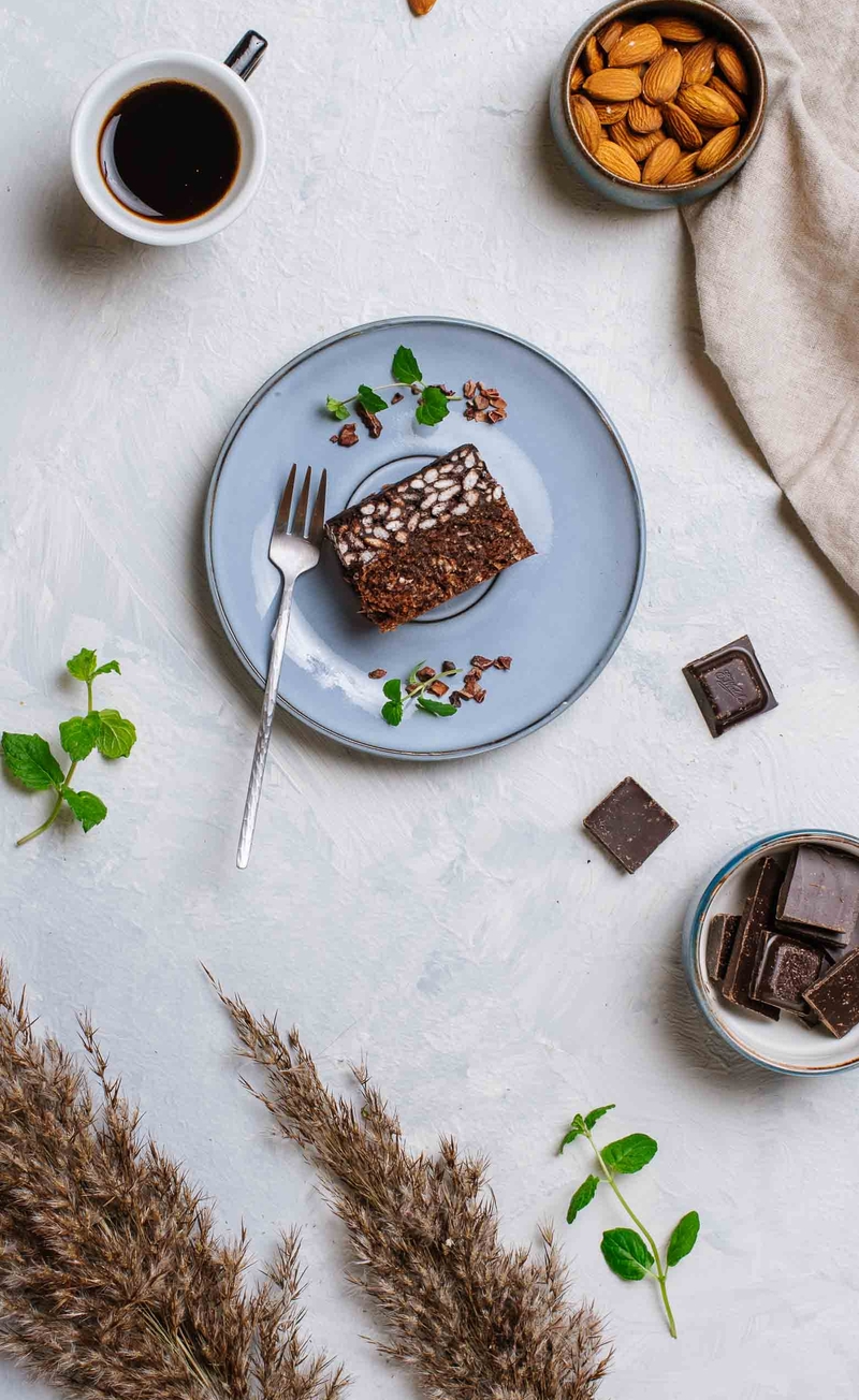 Chrupiąca tarta czekoladowa z ryżem ekspandowanym i kokosem od MrFit-trener