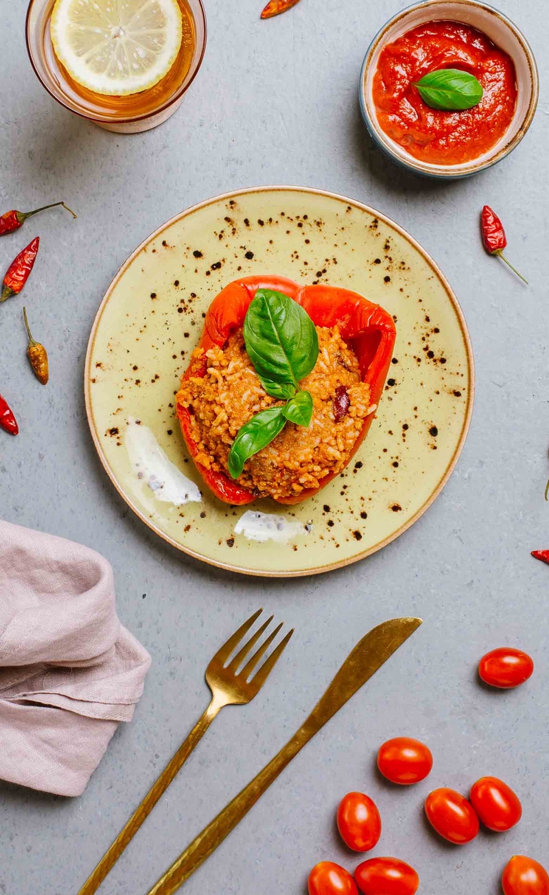 Papryka zapiekana chili con carne, sos pomidorowy