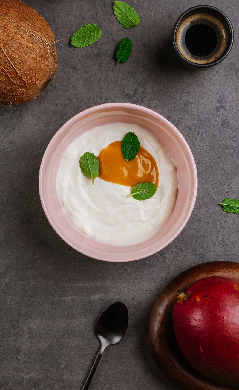 Wysokoproteinowy pudding kokosowy, mus mango bez cukru