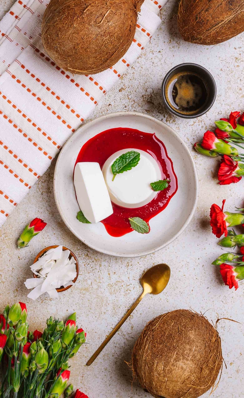 Kokosowa panna cotta, mus wiśniowy bez cukru