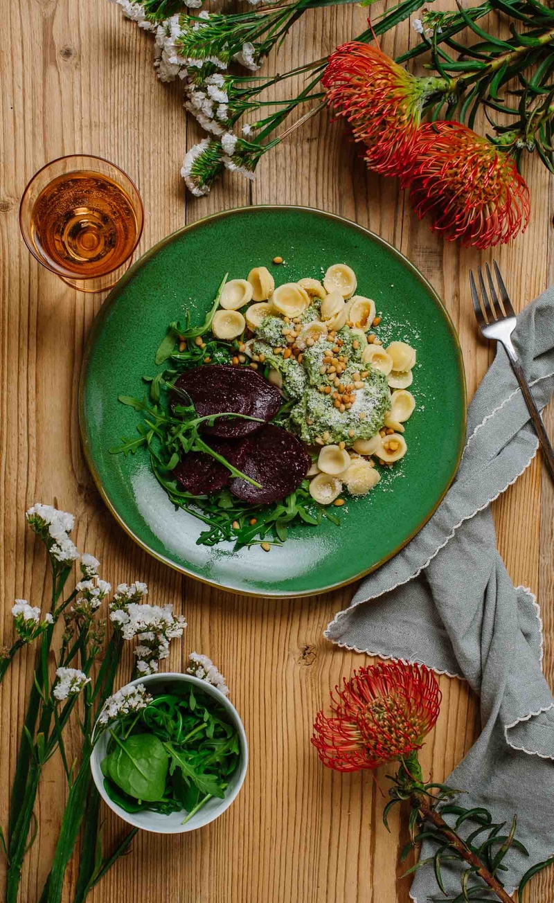 Pasta ricotta e spinaci, carpaccio z buraka z rukolą